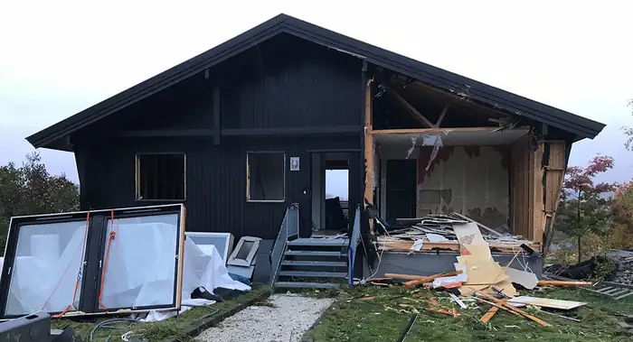 Det gamle huset blir revet